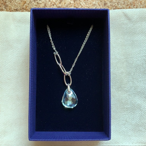 Swarovski Parallele Necklace Icy Blue - Picture 2 of 2
